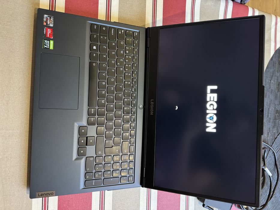 Lenovo Legion 5 (5800h - RTX 3070 - 32gb ram - 2tb ssd)