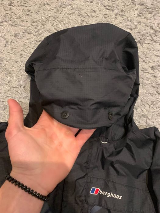ветровка Berghaus