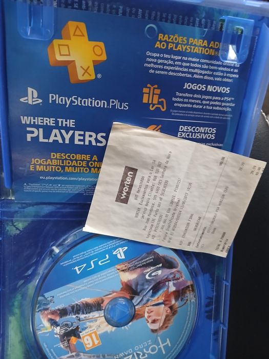 JOGOS PS4 cyberpunk e horizon zero dawn