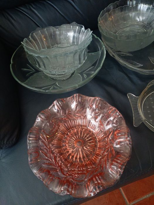 Travessas em vidro em bom estado