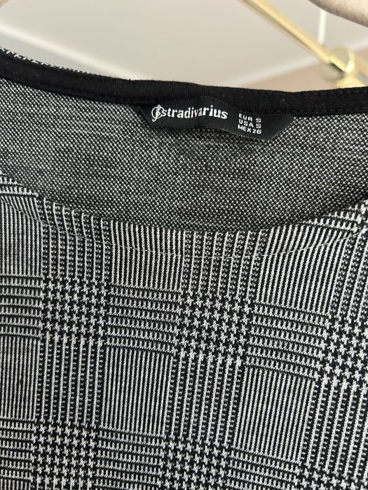 Sukienka na codzień Stradivarius