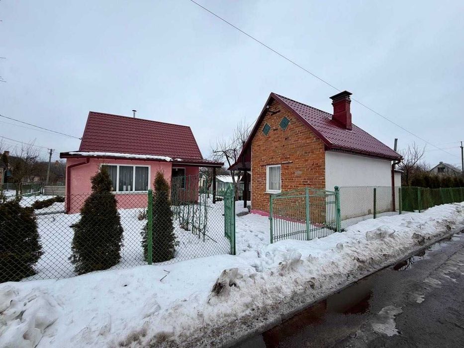 Продаж будинку з доглянутою ділянкою 6 сот.  Асфальтований доїзд