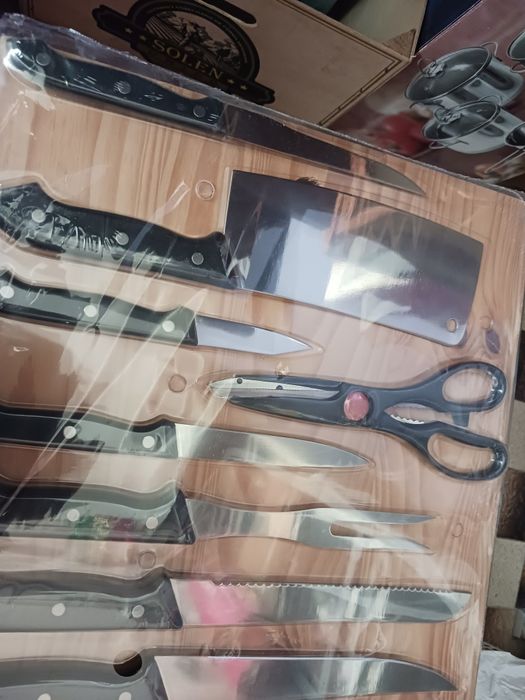 Conjunto de cozinha de 11 peças com tábua de cortar nova