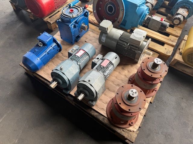 reduktor hydrauliczny do rozdrabniarki odpadów szreddera