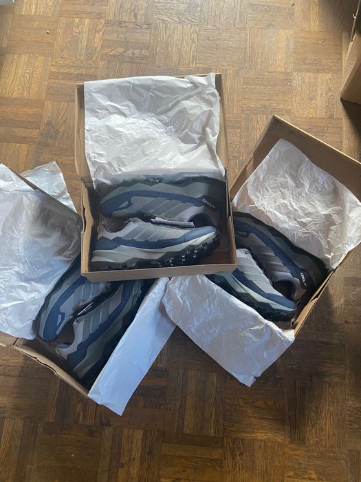 Кроссовки Adidas оригинальные