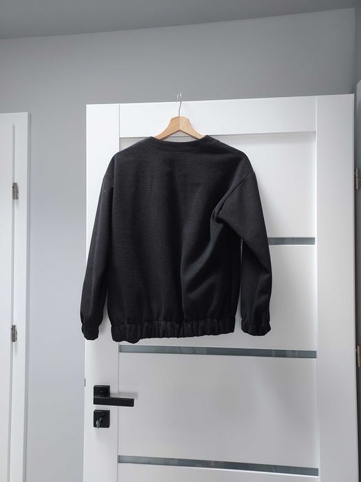 Czarny elegancki kardigan