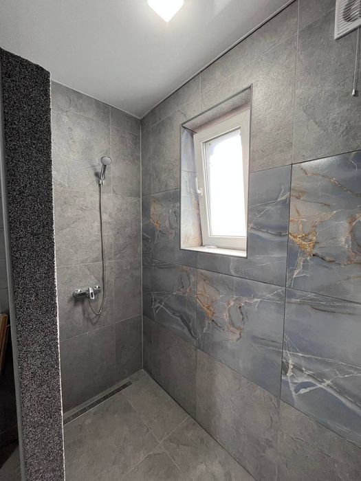 Будинок з ремонтом, гараж,центральне опалення, навпроти Журавлини.