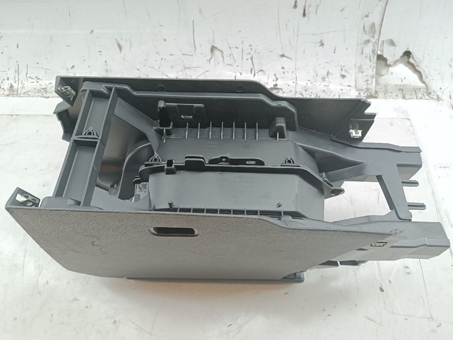 Consola de apoio de braço - PEUGEOT 308 III