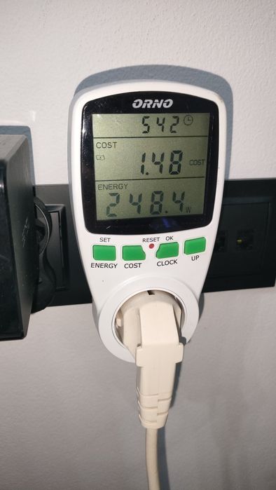 PC RGB GRY Intel i5 10400f 6/12 DDR4 16GB RTX2060S 8GB 650w WiFi W11