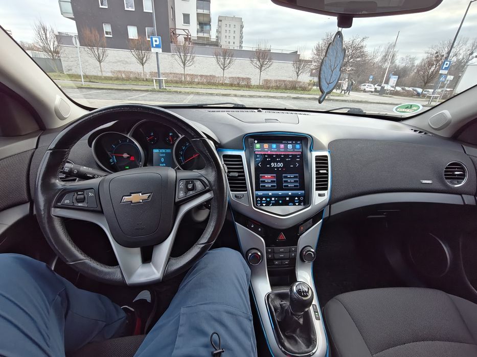 Chevrolet Cruze 2012 1.4 140 km