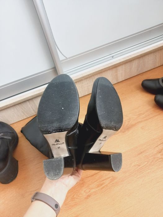 Шкіряне якісне взуття осінні  ботинки сапоги чоботи