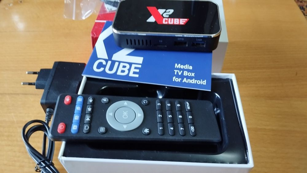 Смарт ТВ Приставка UGOOS X2 CUBE