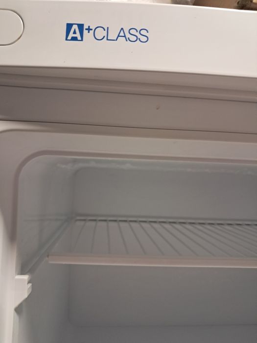 Frigorífico com congelador indesit  Class A+436855229530787845