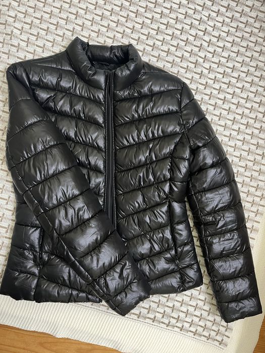 Куртка жіноча
