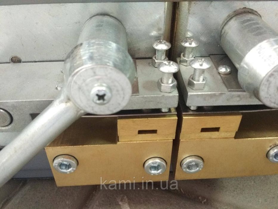 Зварювальний апарат АСП 1600-50 для зварювання стрічкових пил