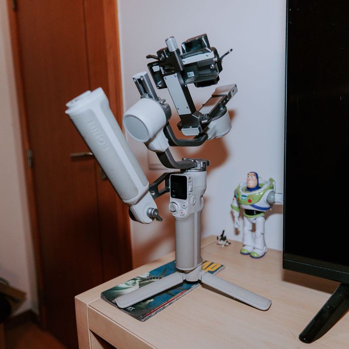 DJI RS 4 Mini Combo em Excelente Estado