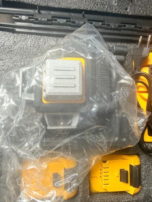 Лазерний рівень Dewalt