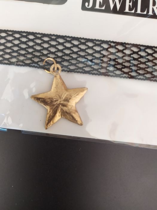 choker elástico c/ pendente estrela