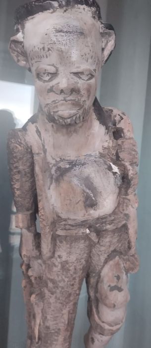 Escultura tribal africana