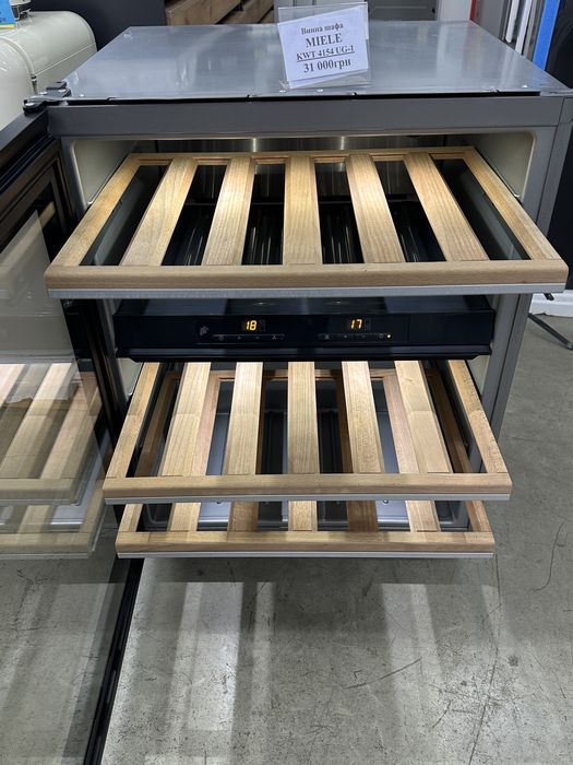 Винна шафа Miele KWT 4154 UG-1