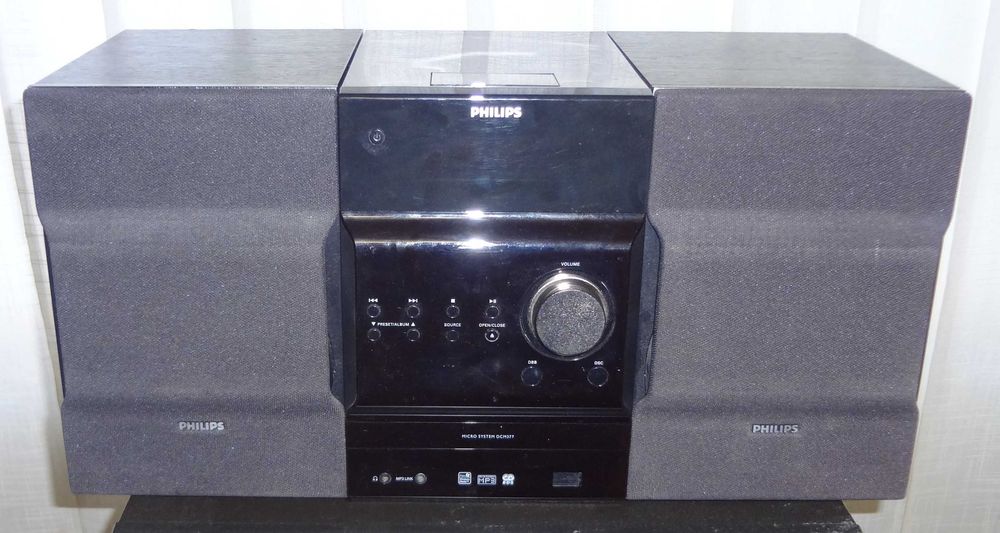 Музыкальный центр Philips DCM377/12 все работает: 2 999 грн