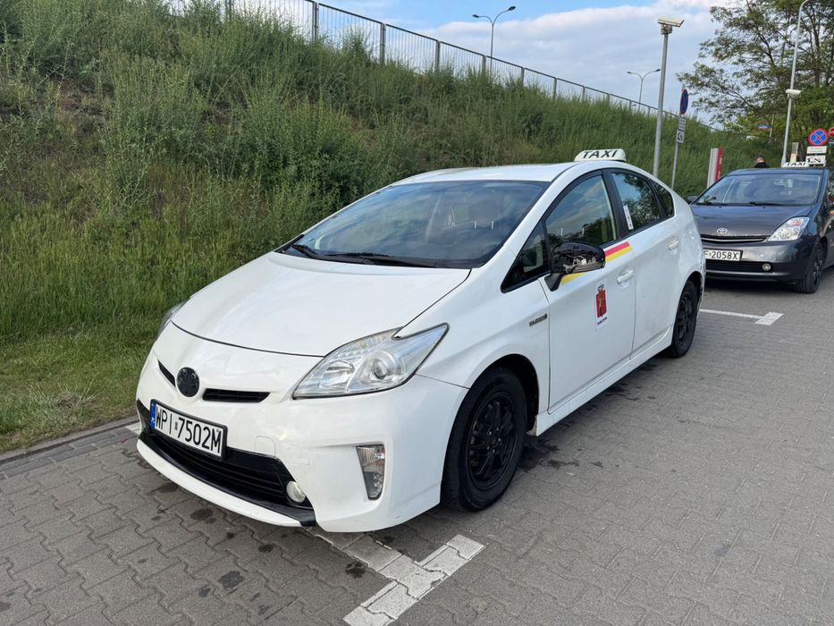 Toyota Prius 30 Polift 2015