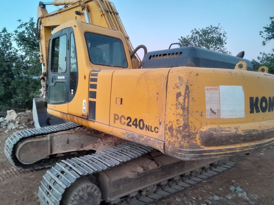 Vendo giratoria komatsu 240 nlc