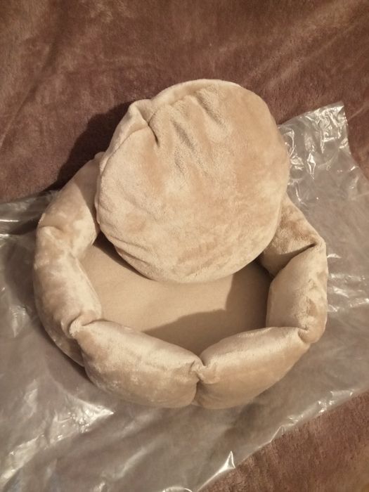 Нова Велюрова лежанка для тваринок