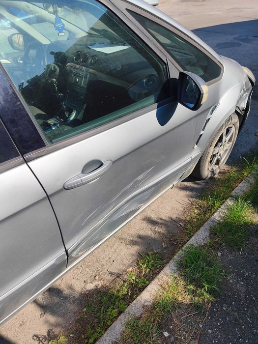 Ford s-max uszkodzony
