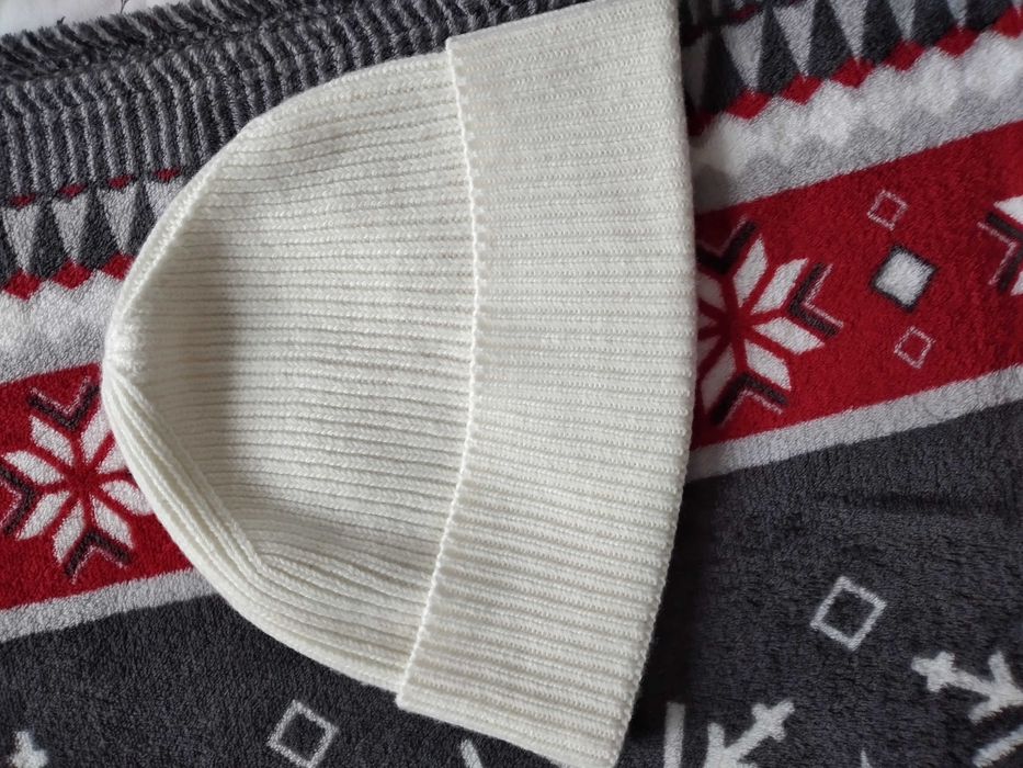 Komplet czapka i szal