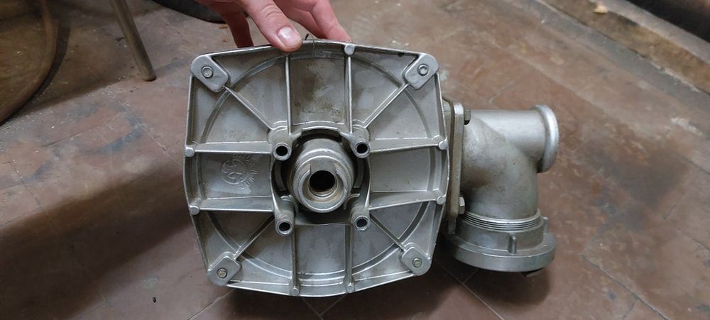 Мотопомпа з комплектуючими