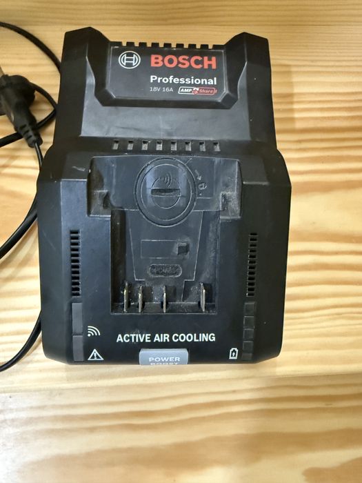 carregador bosch 18v