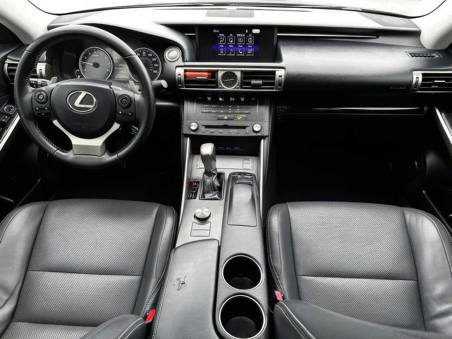 Lexus IS 250      2015