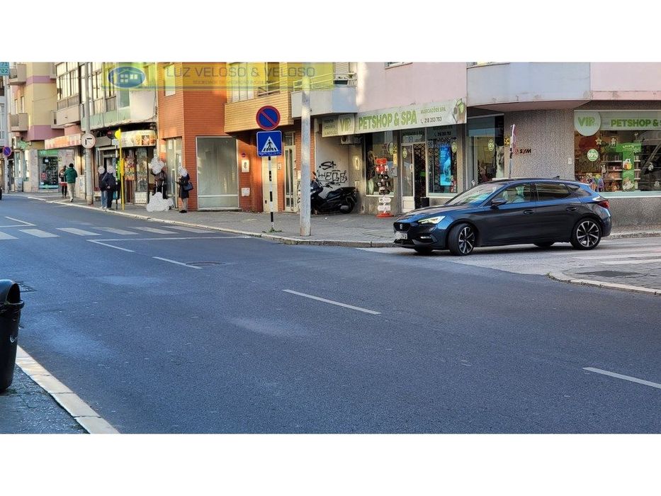 Loja de 155,96 m2 em Alto do Seixalinho, Barreiro.