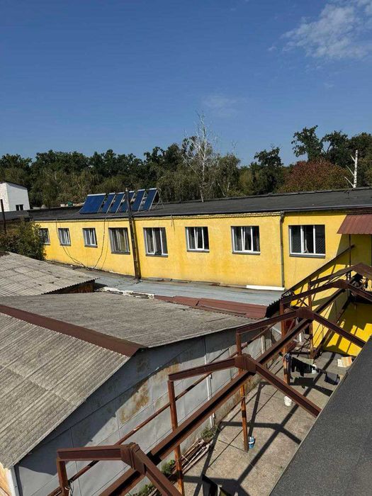 Нежитлова будівля 1100м2 метро хостел офіс магазин склад бомбосховище