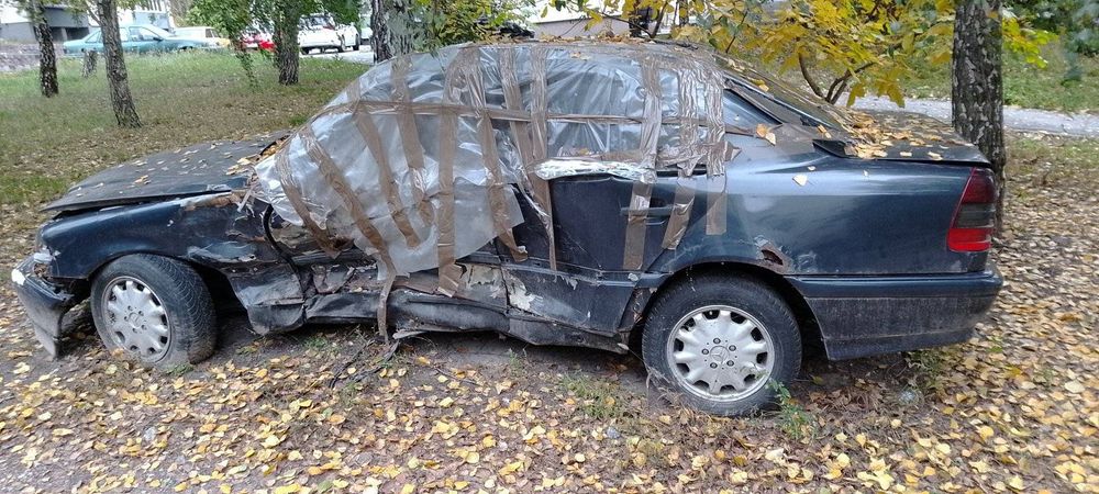 Продам мерседес на розборку 1.8 АКПП