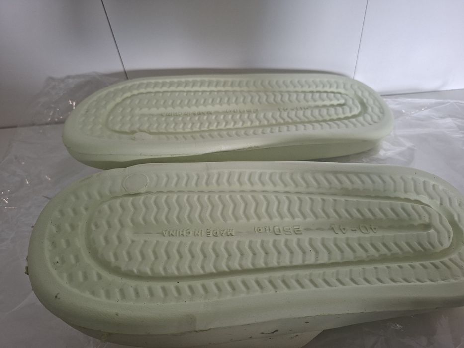 Pantofle gumowe nowe 40 41