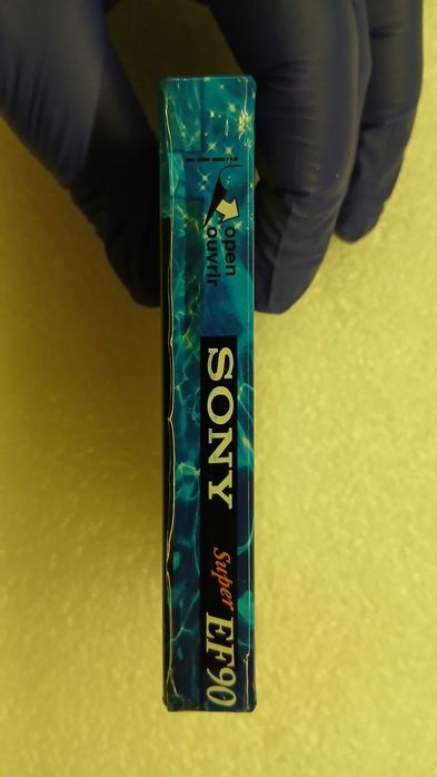 Нова аудіокасета Sony EF super 90 в упаковці виробника