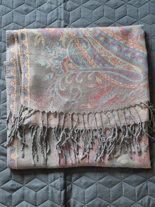 Szal z kaszmirem 185 cm × 70 cm