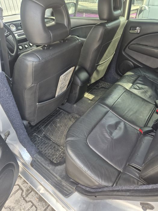 mitsubishi outlander 1 2004 2.0 Г/Б