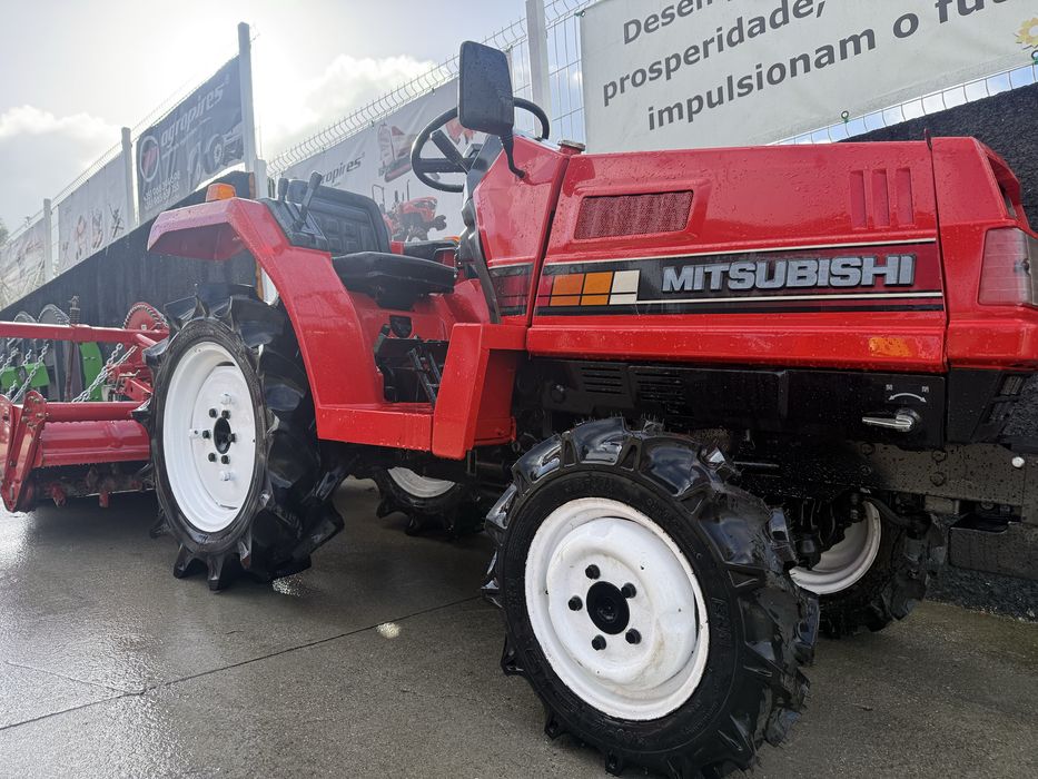Trator MITSUBISHI Mt16  com tracão