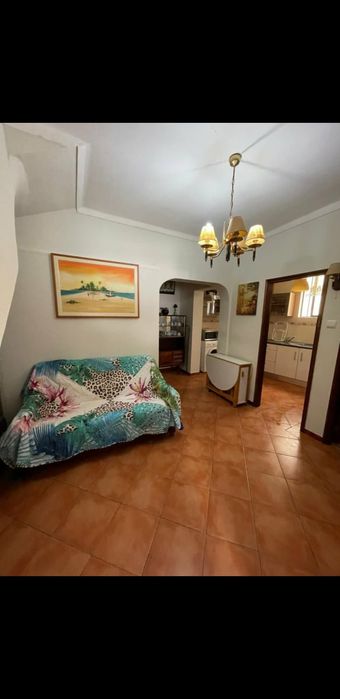 T2 a 100 mts praia/marginal - Férias /sem/quinz - Disponivel depois de 13 JULHO- desde