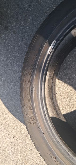 2  pneus  michelin pilot sport 235/40 R18 muito piso