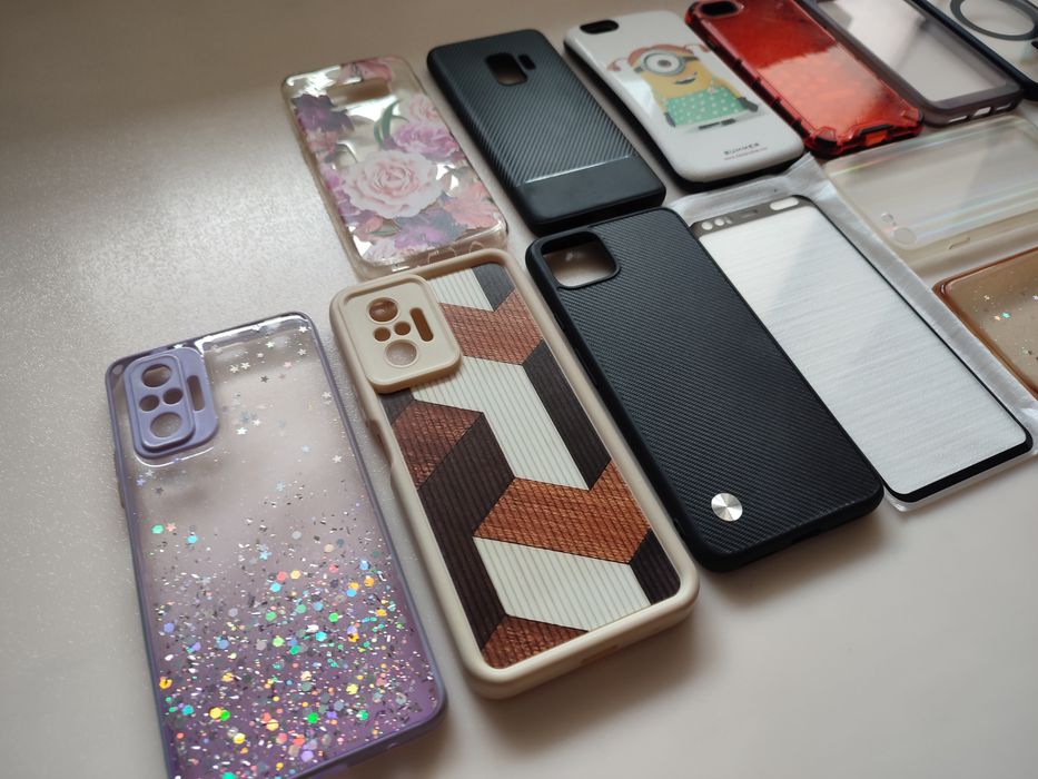 Різні чохли в одну ціну