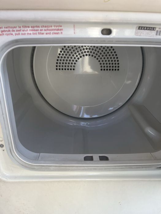 Máquina de secar roupa