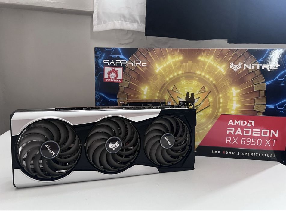 AMD RADEON RX 6950XT Sapphire nitro+  16GB