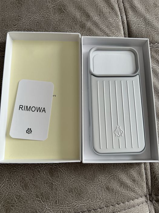 Capa Rimowa  iphone 17 pro max
