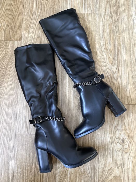 Елегатні чорні чоботи