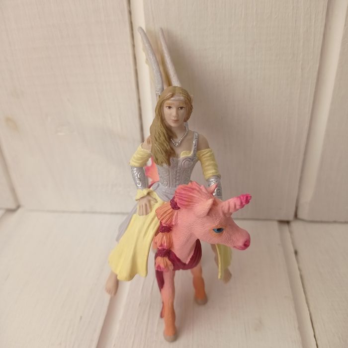 Рожевий єдиноріг з феєю Шляйх Баяла Schleich Germany