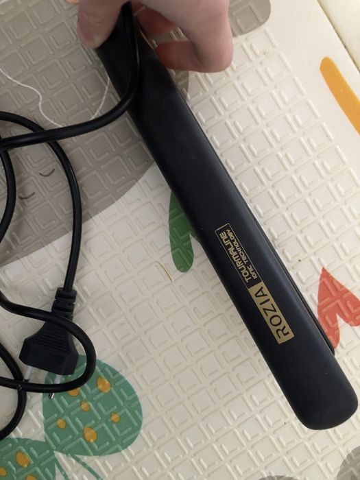 Вирівнювач для волося